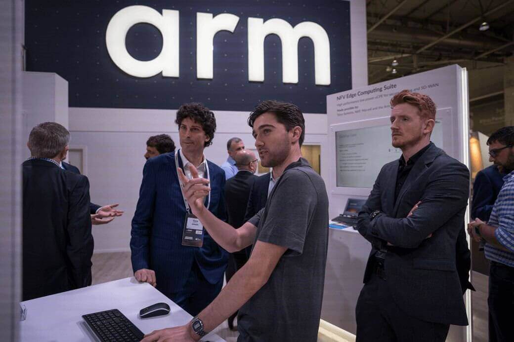 Kigen/Pelion mobile asset visibility demo shown at the Arm MWC booth